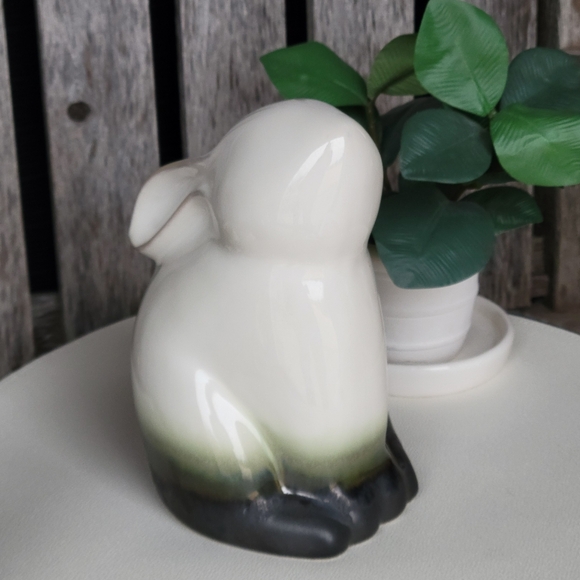 PIER 1 Ceramic Bunny Figurine in White and Black - Picture 5 of 12